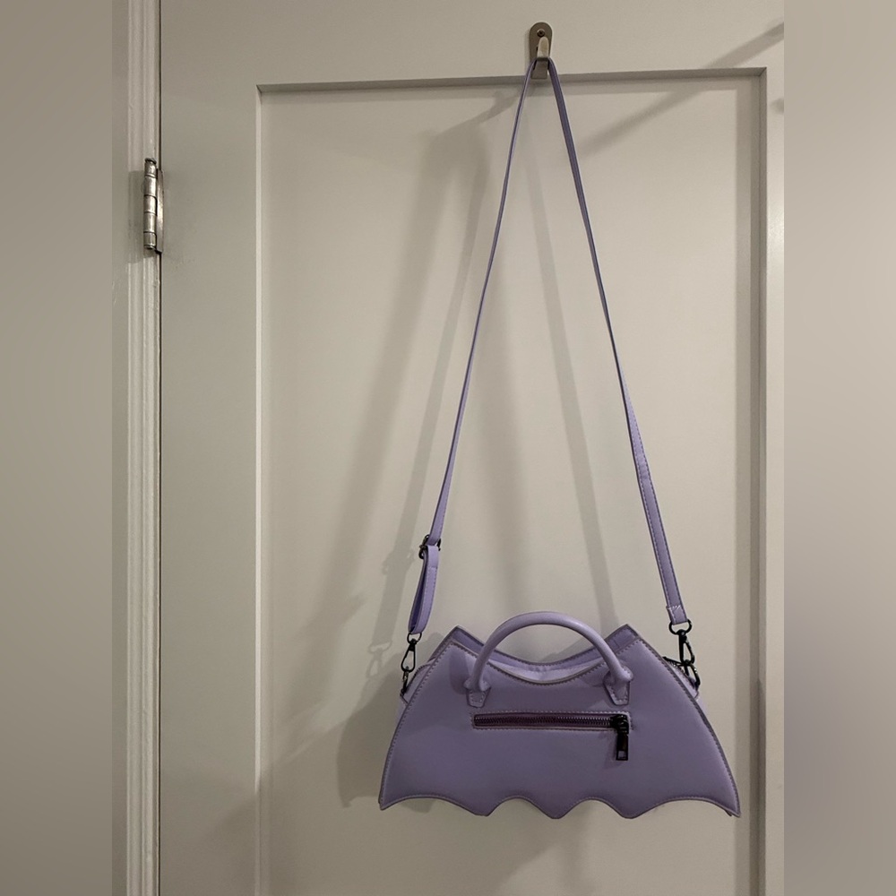 No Brand bright lavender bat / spiderweb purse w/ adjustable strap - Picture 10 of 16
